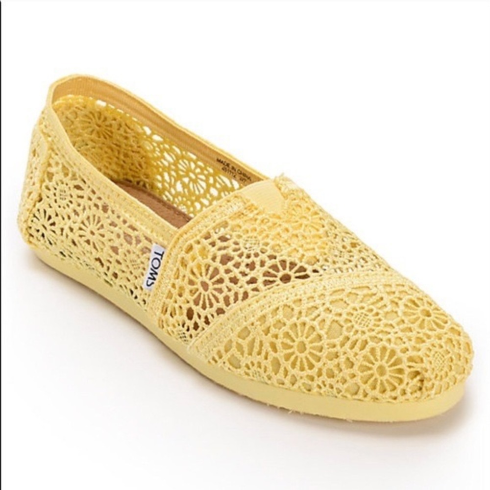 TOMS yellow lace shoes womens size 8.5